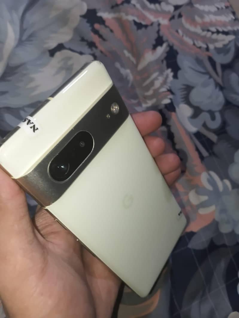 Google Pixel 7 2