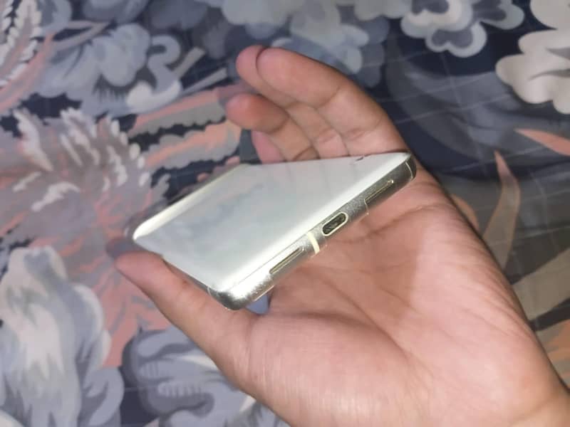 Google Pixel 7 3