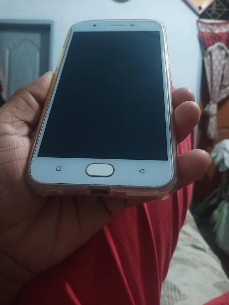OPPO A57 0