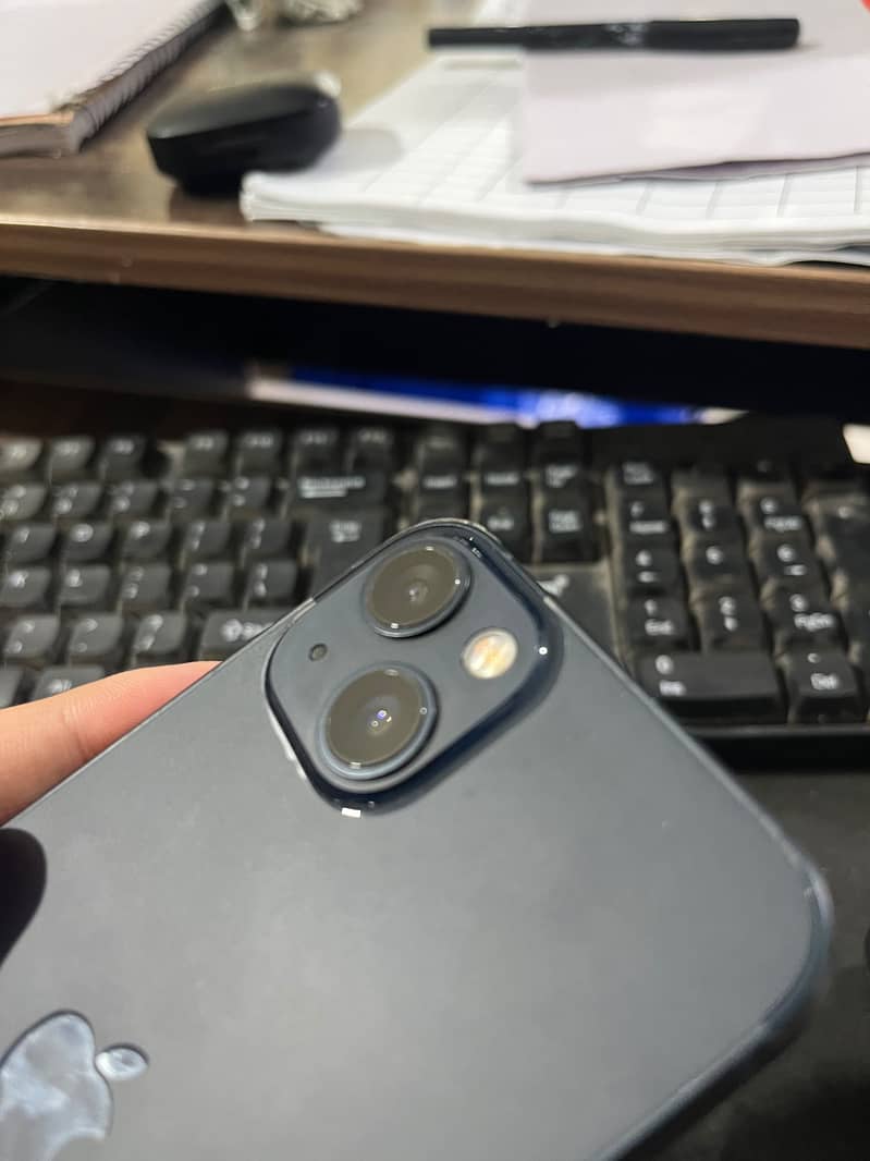 Apple iPhone 13 4