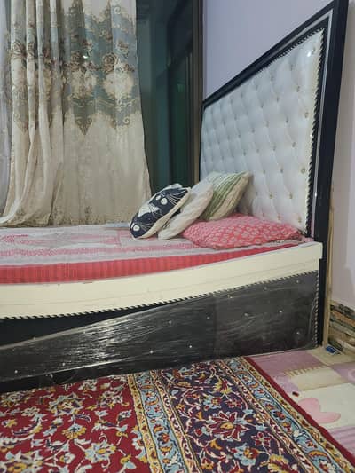 looks like a brand new bed  اin very low price