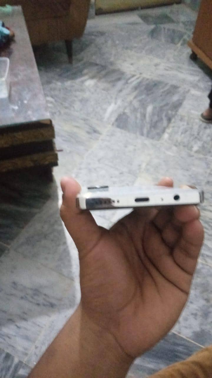 Tecno CAMON 20 2