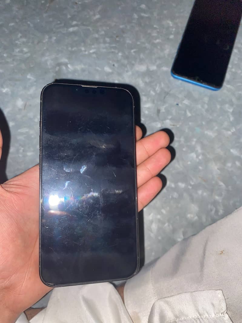 Apple iPhone 13 Pro 0
