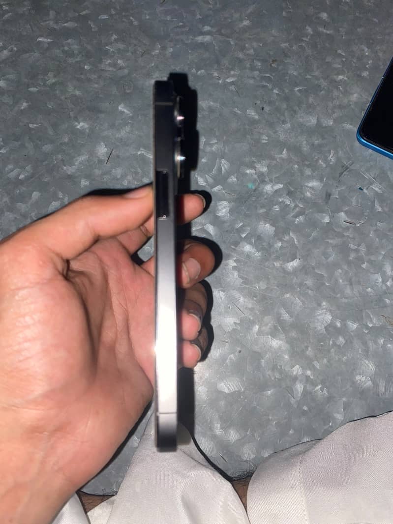 Apple iPhone 13 Pro 9