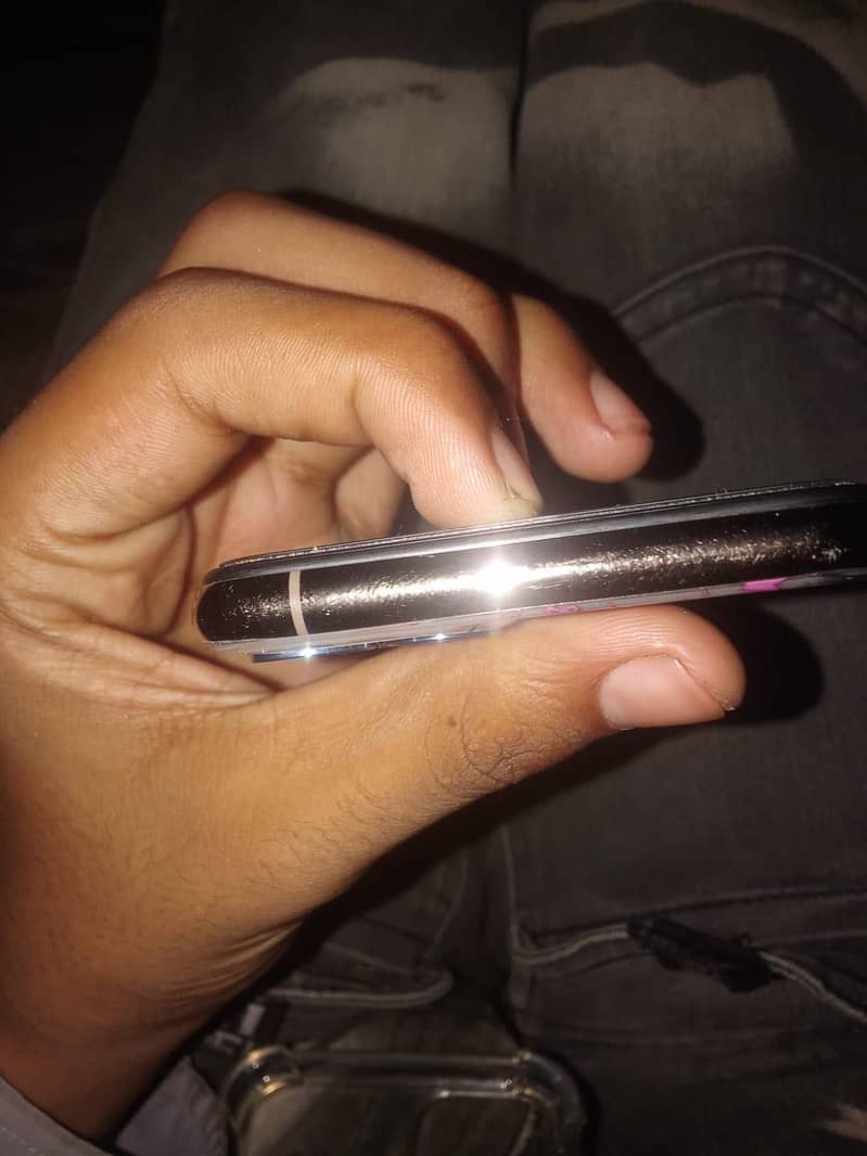 Apple iPhone 11 Pro 5