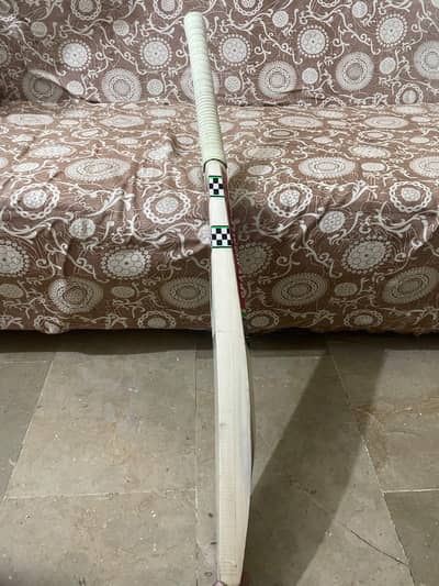 gray nicols bat