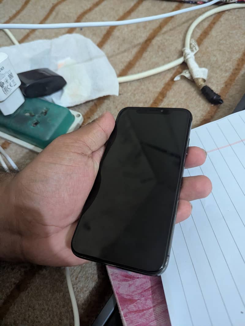 Apple iPhone X 1