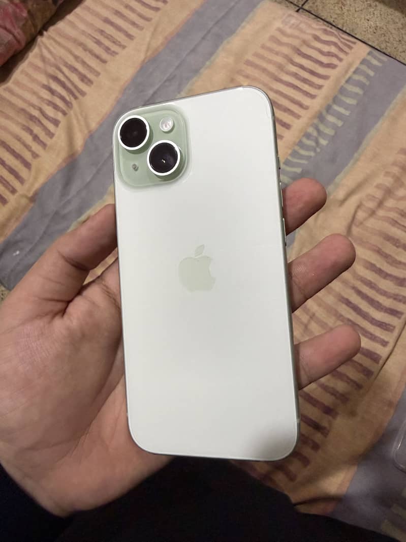 Apple iPhone 15 5