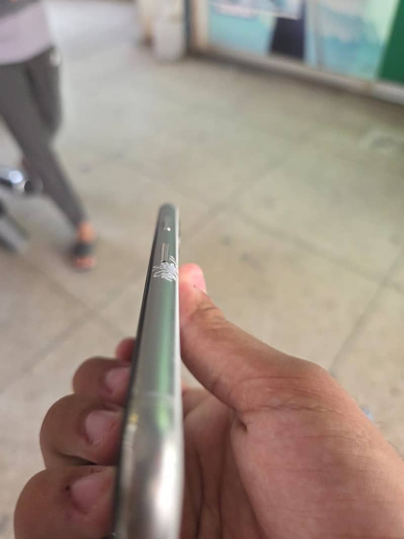 Apple iPhone X 1
