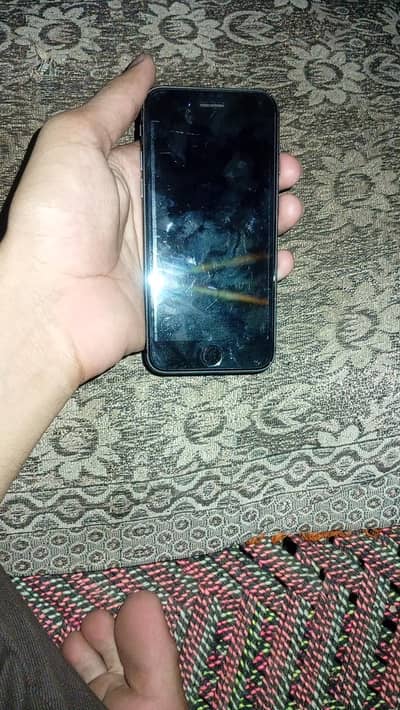 Apple iPhone 8
