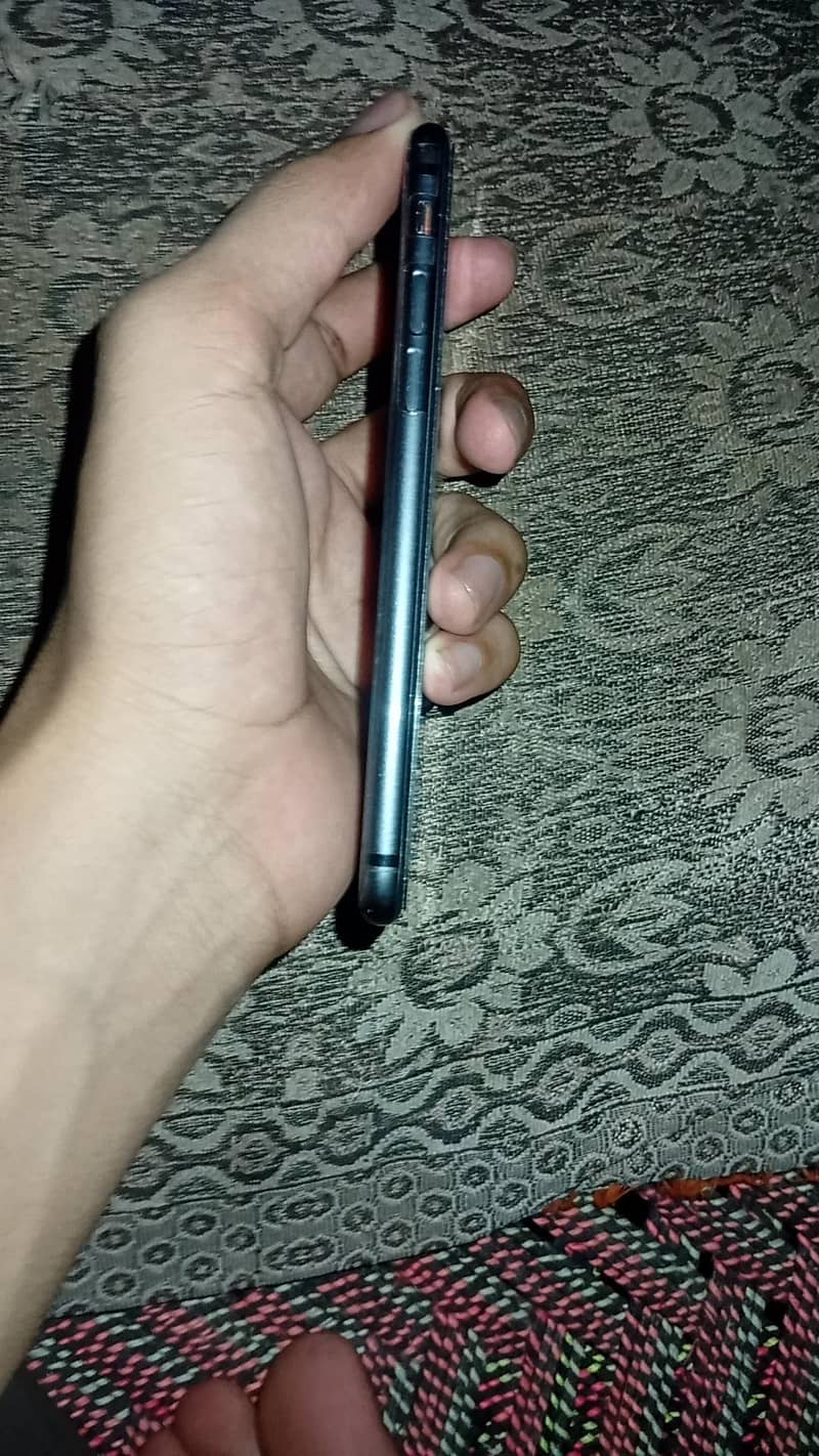 Apple iPhone 8 1