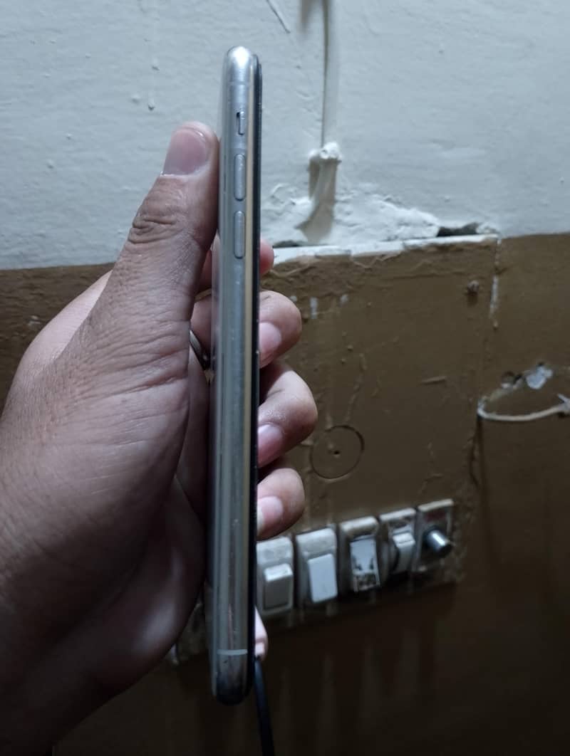 iphone 11 pro max 2