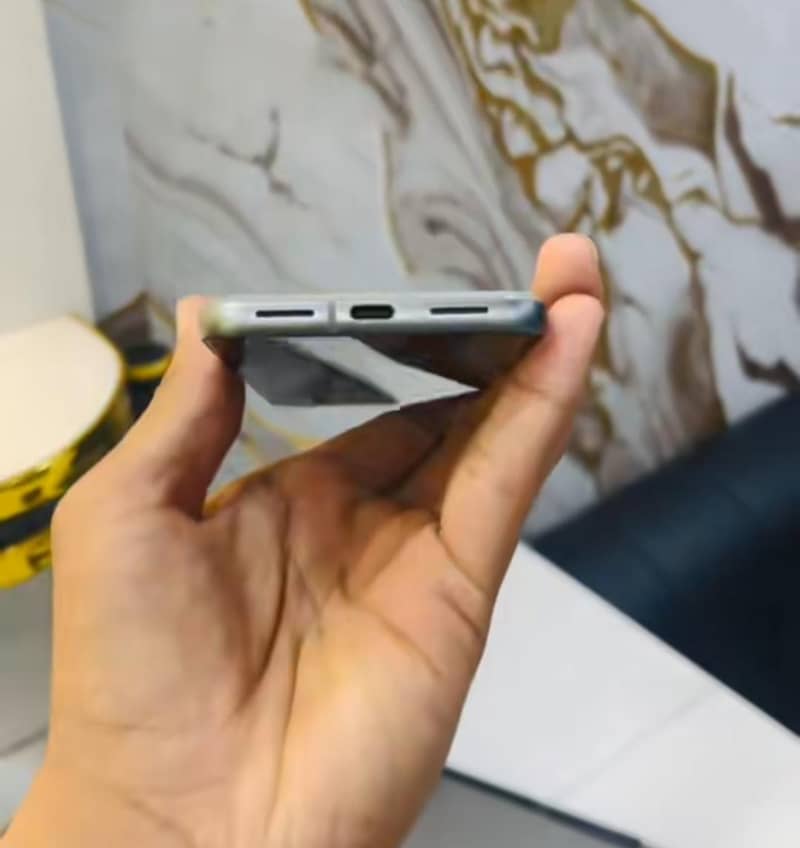 Google Pixel 8 1