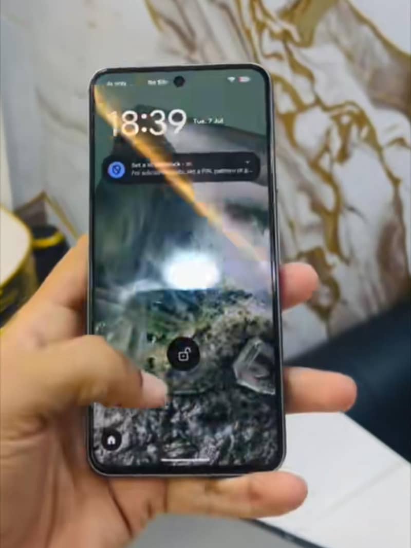 Google Pixel 8 2