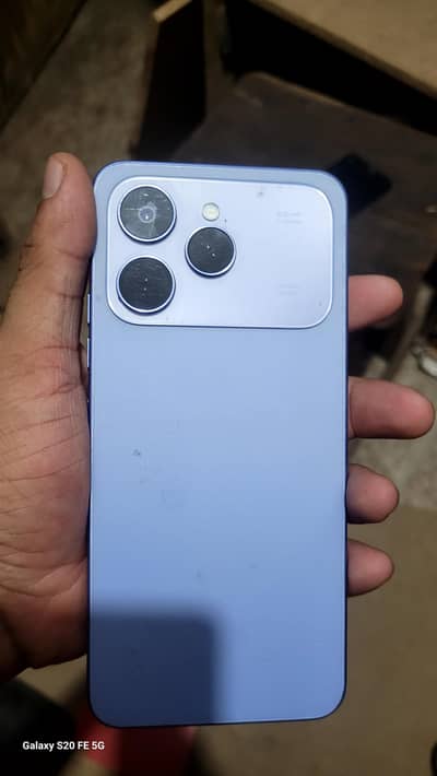 TECKNO  SPARK 40