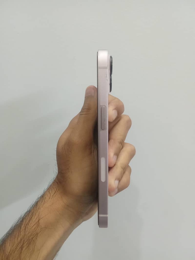 Apple iPhone 13 3