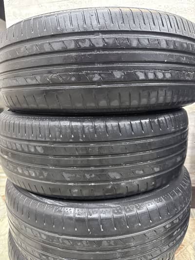 Corolla tyre