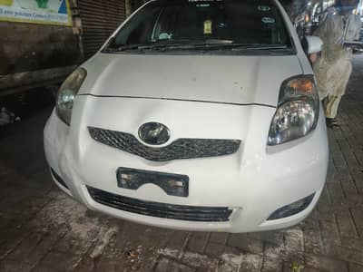 I wan to sell my vitz car