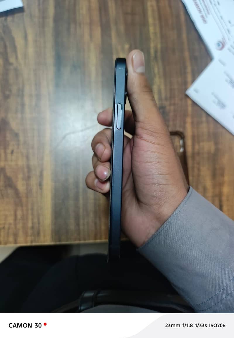 Apple iPhone 12 1