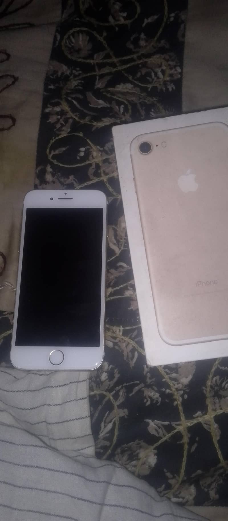 Apple iPhone 7 1