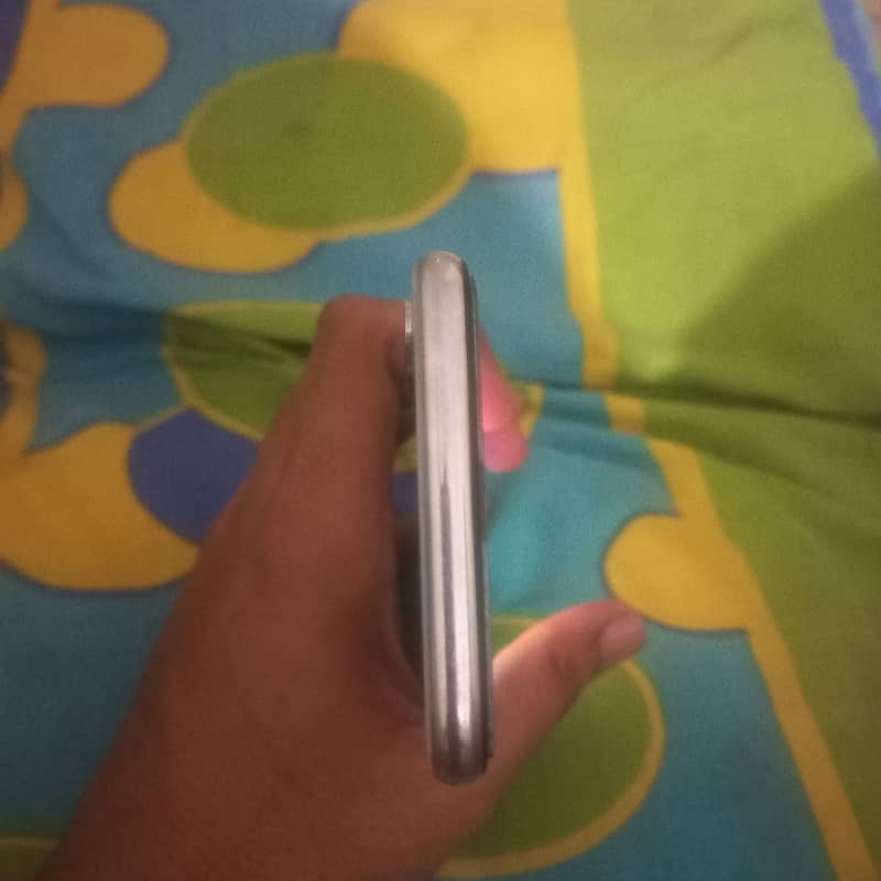 Apple iPhone X 5