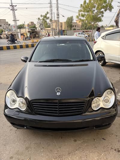 Mercedes C 200