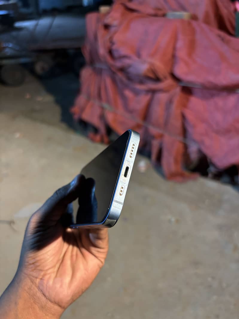 iPhone 14 jv 3
