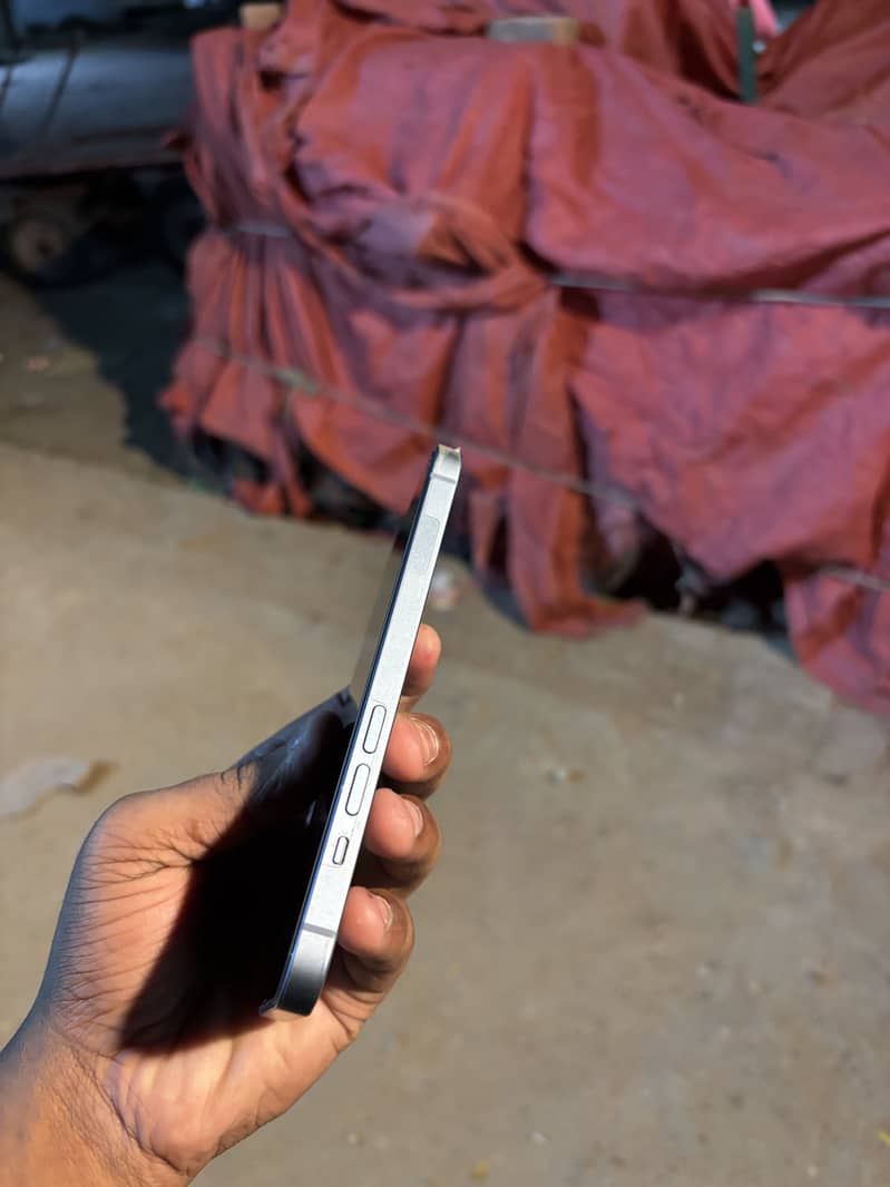 iPhone 14 jv 5