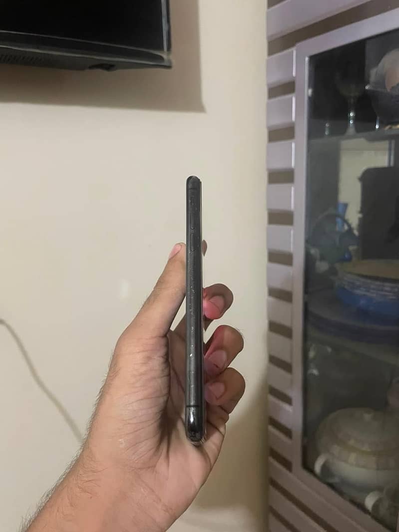 Apple iPhone X 2