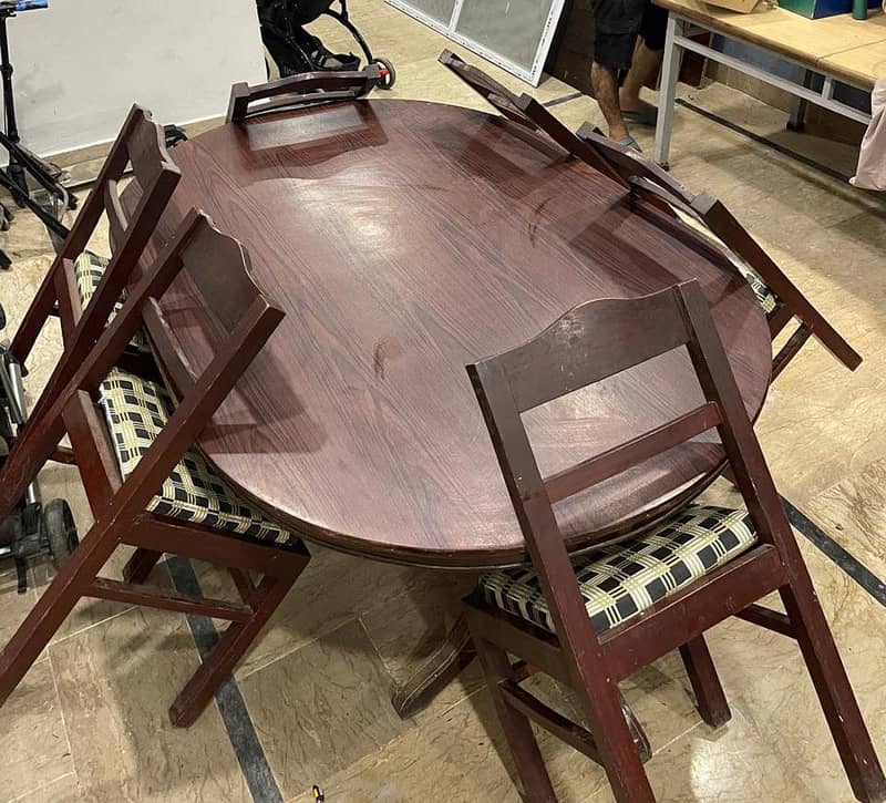 DINING TABLE 1