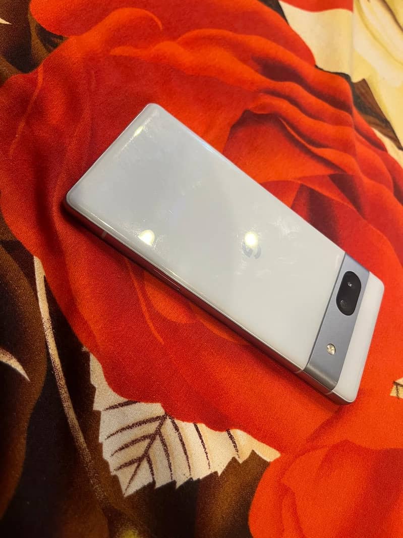 Google Pixel 7a 5