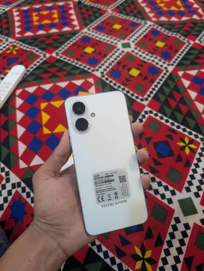 Tecno Spark Go 2
