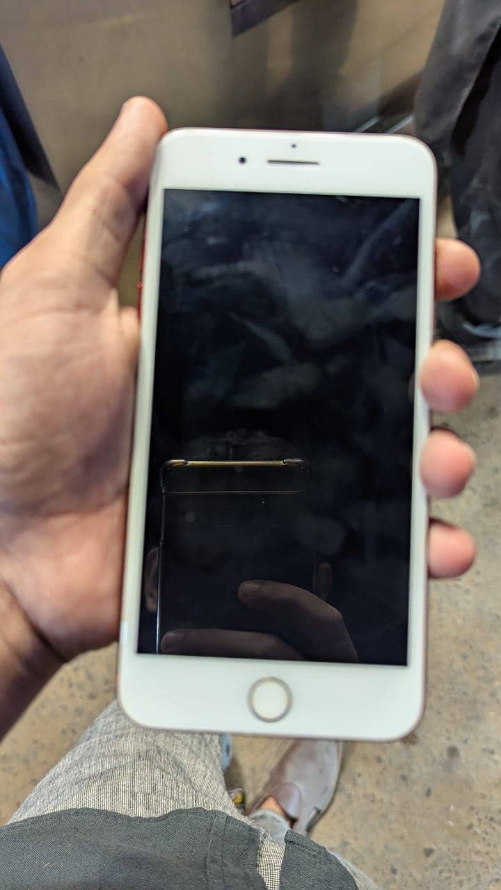Apple iPhone 7 Plus 5