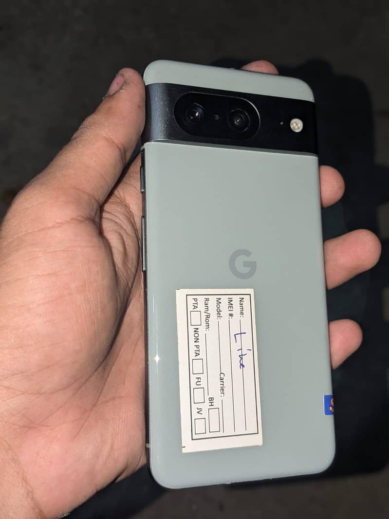 Google Pixel 8 1