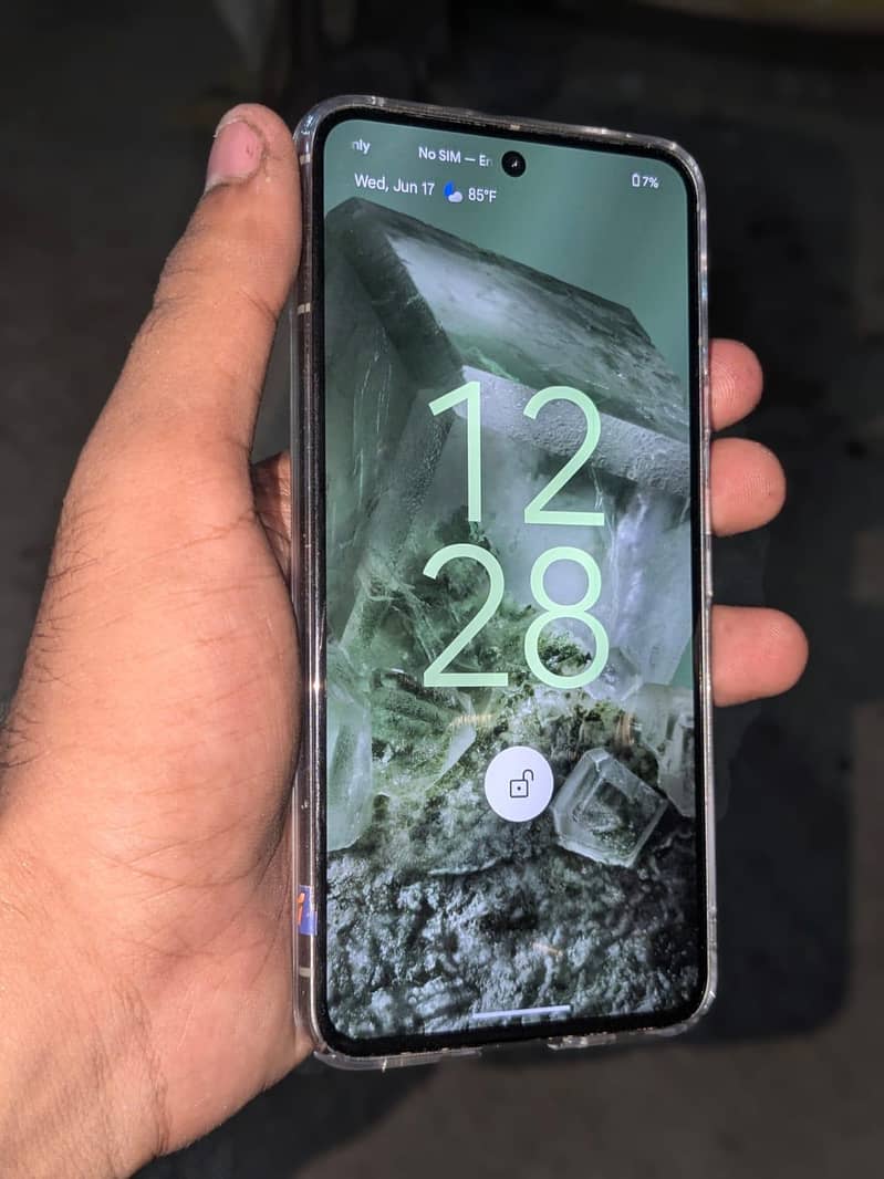 Google Pixel 8 2