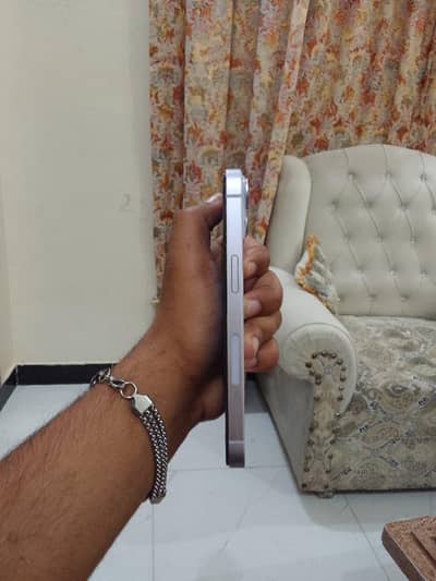 Apple iPhone 14