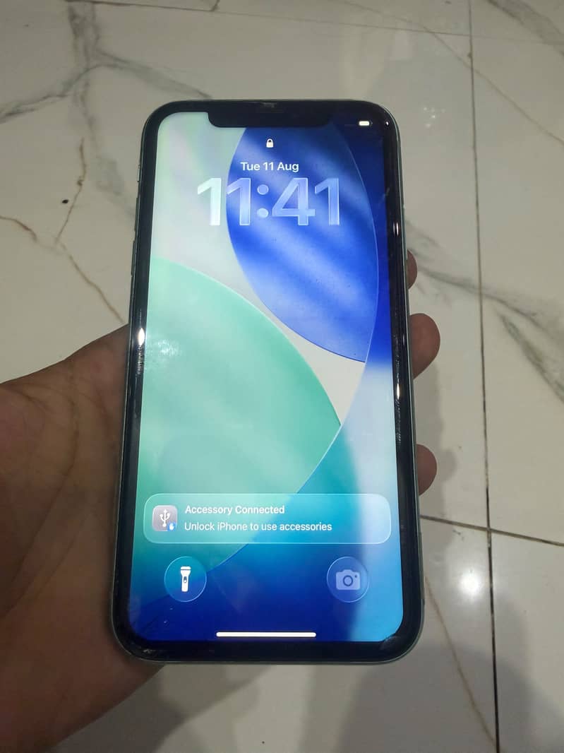 Apple iPhone 11 4