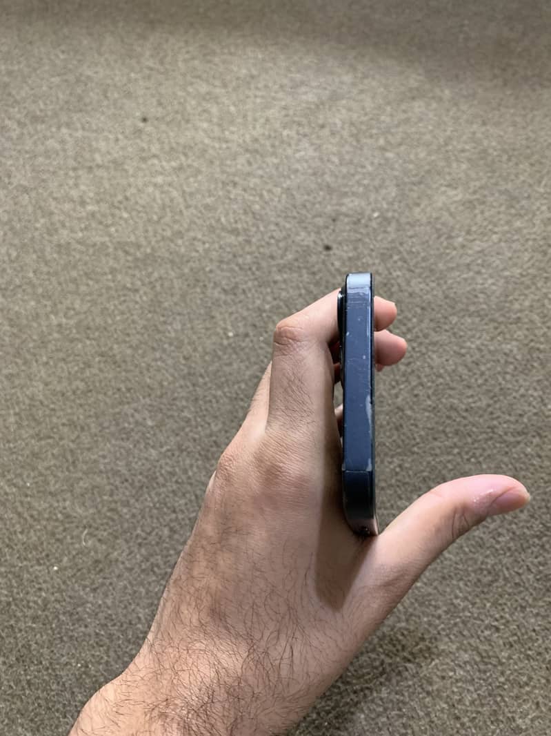 iPhone 13 2