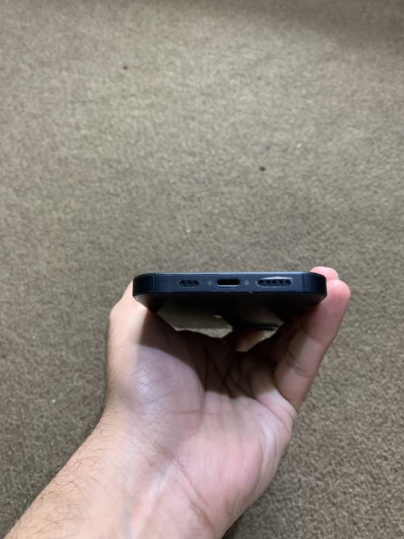 iPhone 13 5