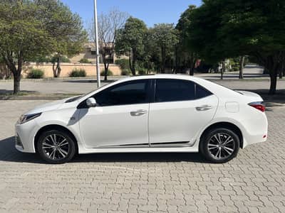 Toyota Corolla Altis Grande CVT 1.8
