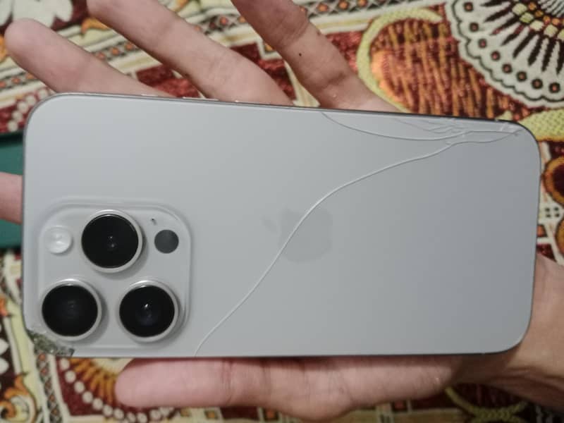 Apple iPhone 15 Pro 7