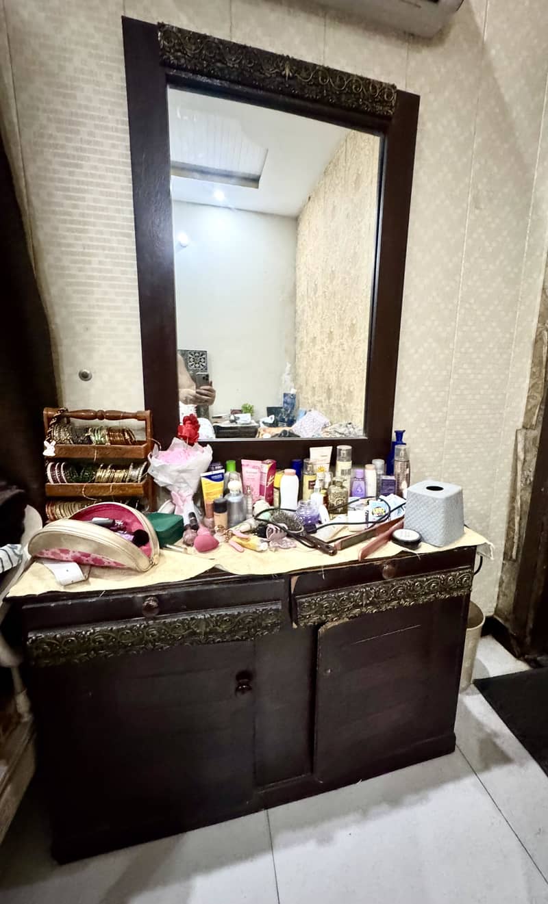 King Size Bed Set with Side Table & Dressing table With Mirror 4
