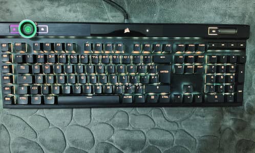Corsair k100 RGb Mechanical Gaming Keyboard