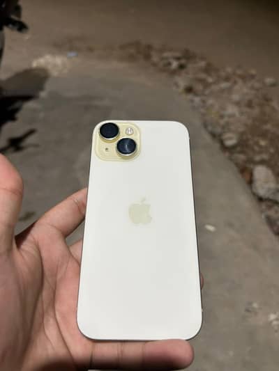 Apple iPhone 15
