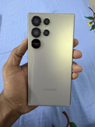 Samsung s24 Ultra 10/10 condition 12/512gb