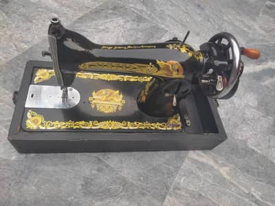 original singer sewing machine 100% perfect like new. bohat kam use ki