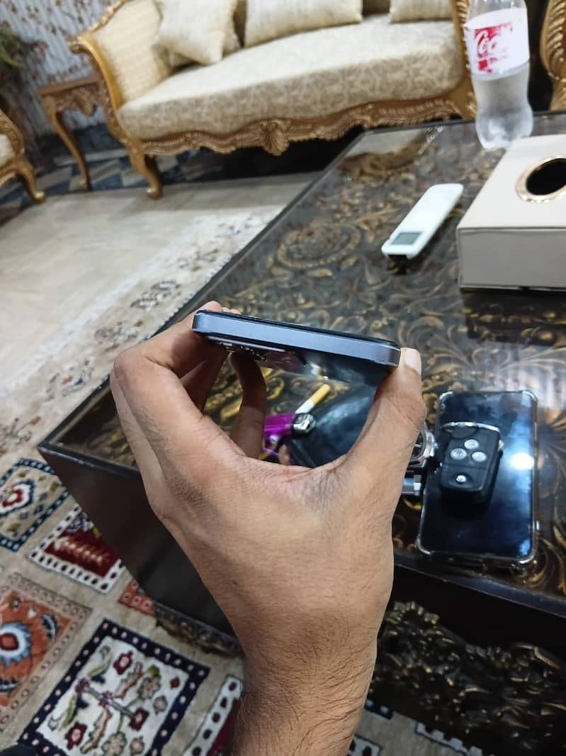 Realme C75 4