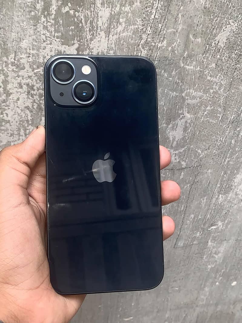 Apple iPhone 13 0