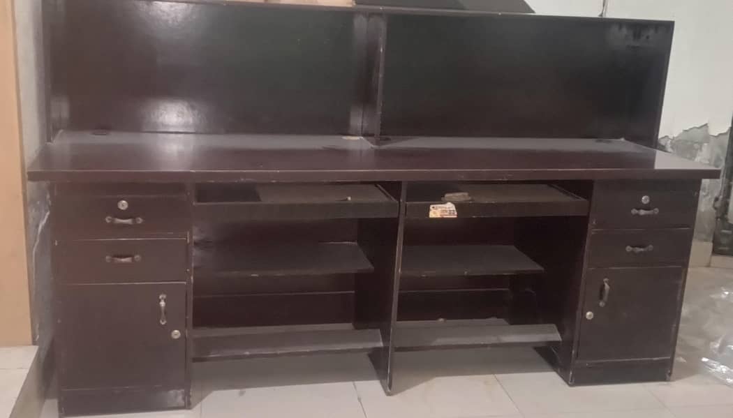 computer table two person 0