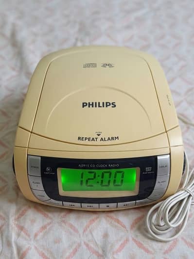 Philips wired speaker for sale.
